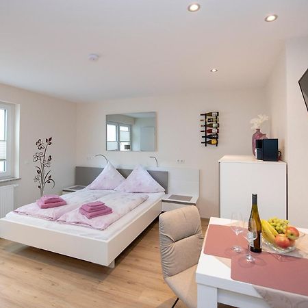 Studio Apartment Am Historischen Matthiasturm Neef المظهر الخارجي الصورة